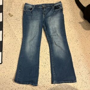Apt. 9 Women's Flare Jeans in Classic Blue